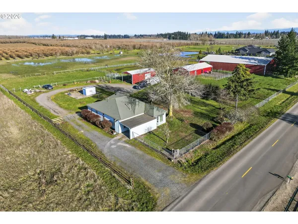 $1,240,000 | 10093 Wiseacre Lane Northeast, Aurora, OR 97002