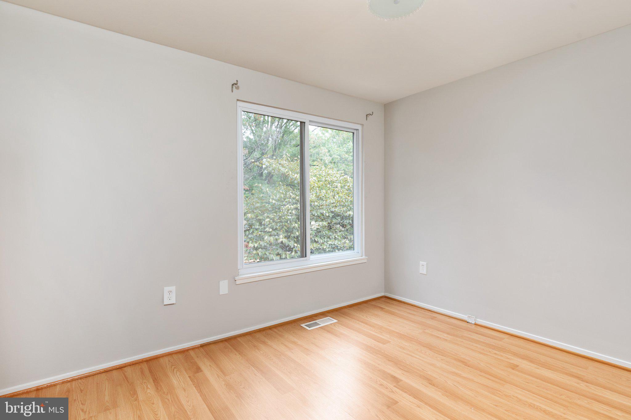 11098 Saffold Way Reston, VA 20190 - Photo 16 of 32