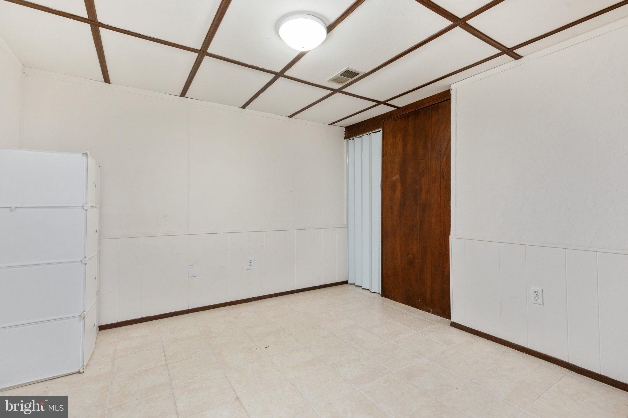 11098 Saffold Way Reston, VA 20190 - Photo 19 of 32