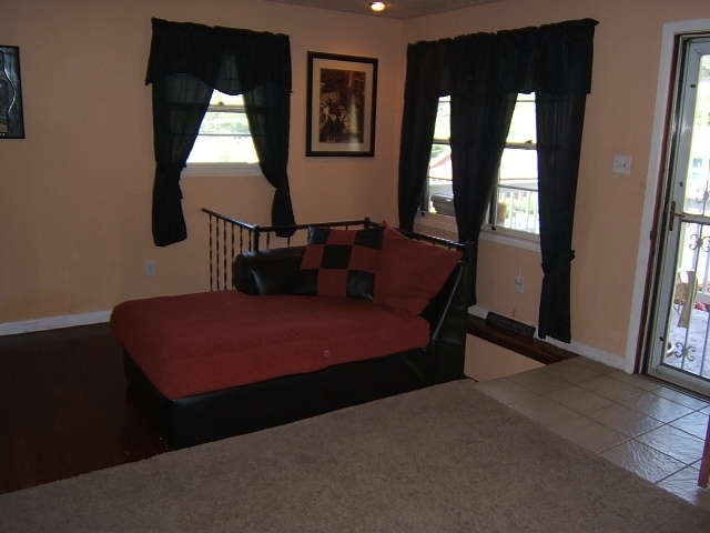 1383 Craig Robertson Road Southeast Roanoke, VA 24014 - Photo 2 of 40 Foyer