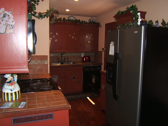 1383 Craig Robertson Road Southeast Roanoke, VA 24014 - Photo 6 of 40 Kitchen