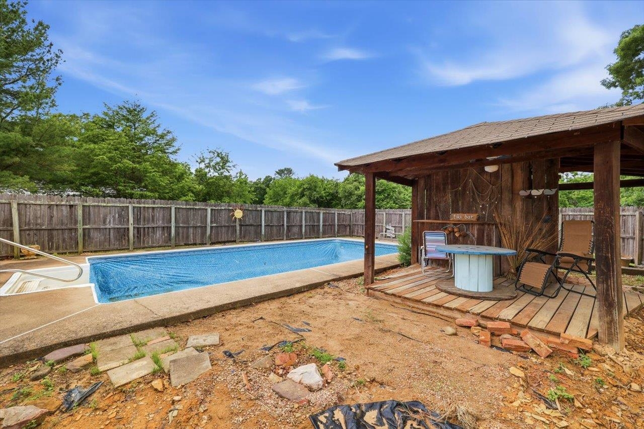 1296 New Hope Road Staunton, VA 24401 - Photo 21 of 37 a view of a backyard