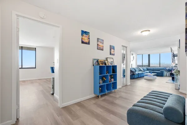 $429,900 | 1633 Harmon Cove Tower, Unit 1633, Secaucus, NJ 07094