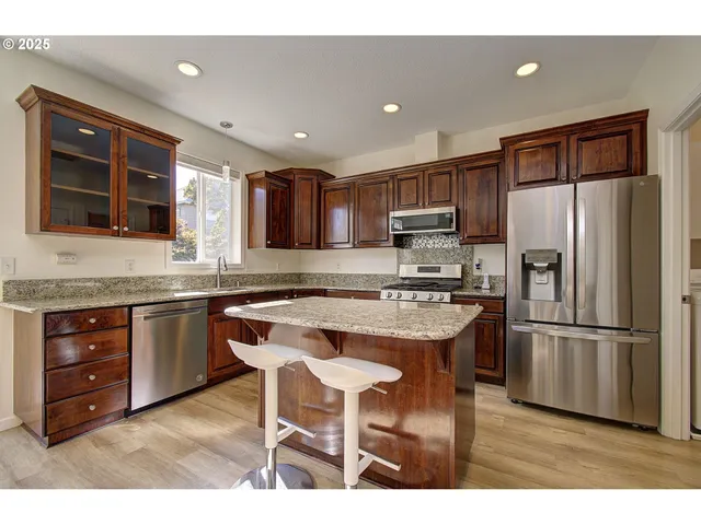 $685,000 | 17705 Northeast 25th Street, Vancouver, WA 98684