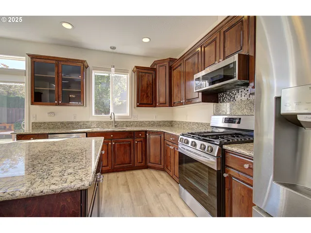 $685,000 | 17705 Northeast 25th Street, Vancouver, WA 98684