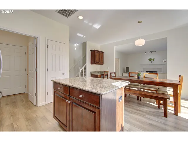 $685,000 | 17705 Northeast 25th Street, Vancouver, WA 98684