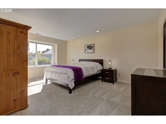 $685,000 | 17705 Northeast 25th Street, Vancouver, WA 98684