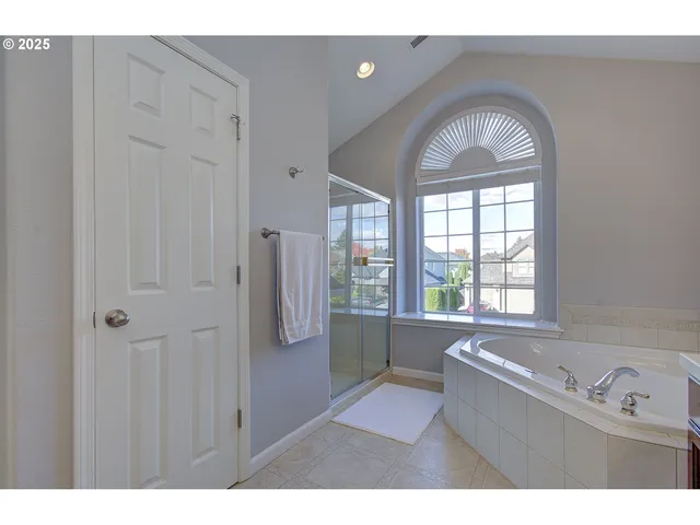 $685,000 | 17705 Northeast 25th Street, Vancouver, WA 98684