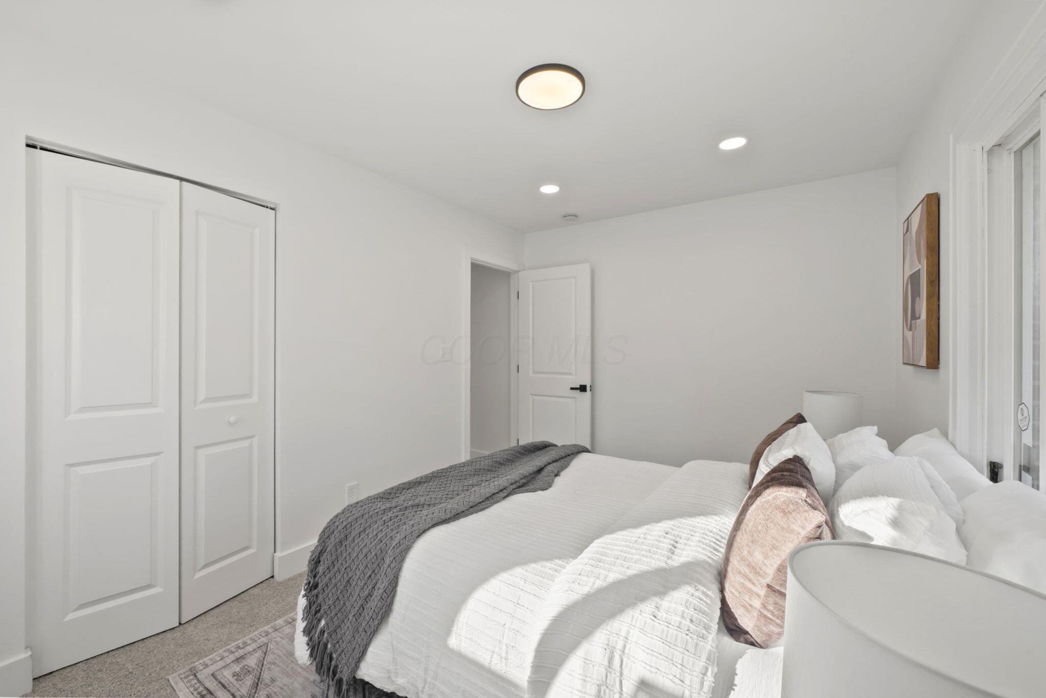 2929 Briggs Road Columbus, OH 43204 - Photo 16 of 43 18-web-or-mls-DSC01363