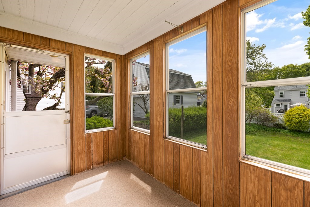 15 Magnolia Road Milton, MA 02186 - Photo 24 of 32