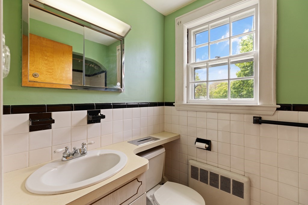 15 Magnolia Road Milton, MA 02186 - Photo 27 of 32