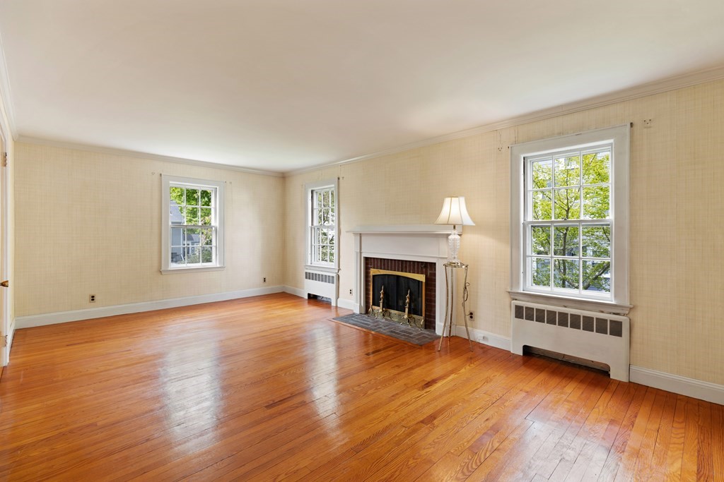 15 Magnolia Road Milton, MA 02186 - Photo 5 of 32