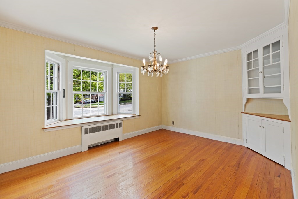 15 Magnolia Road Milton, MA 02186 - Photo 9 of 32