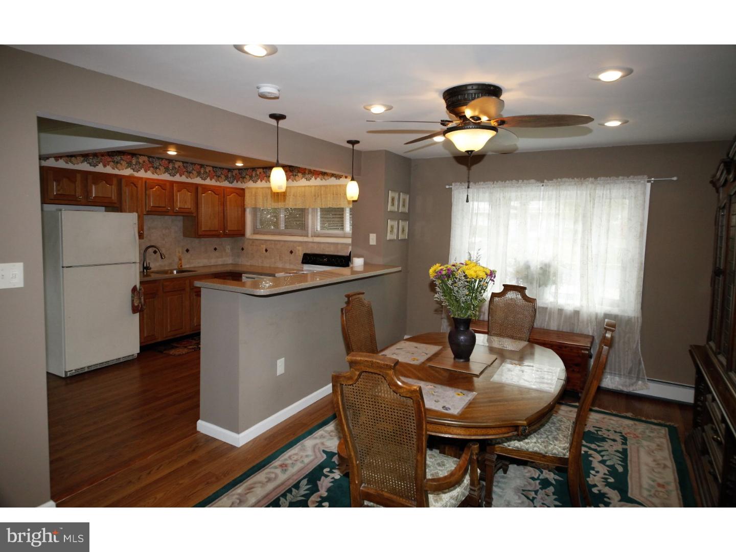 18 Goldengate Road Levittown, PA 19057 - Photo 14 of 25 Dining Room