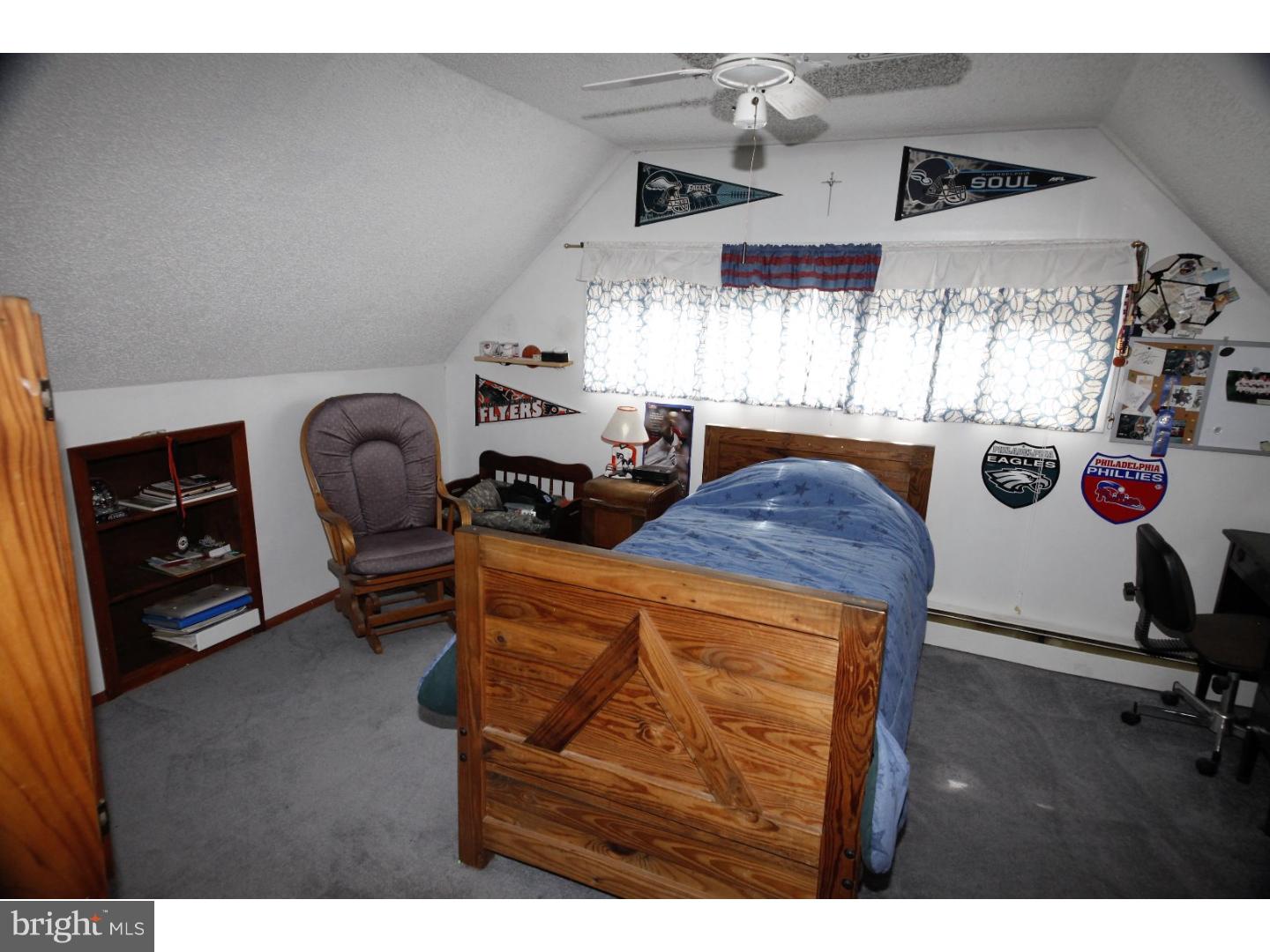 18 Goldengate Road Levittown, PA 19057 - Photo 21 of 25 Bedroom 4