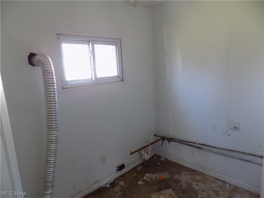 412 Nicholson Road Vermilion, OH 44089 - Photo 11 of 12 Gallery Image 11