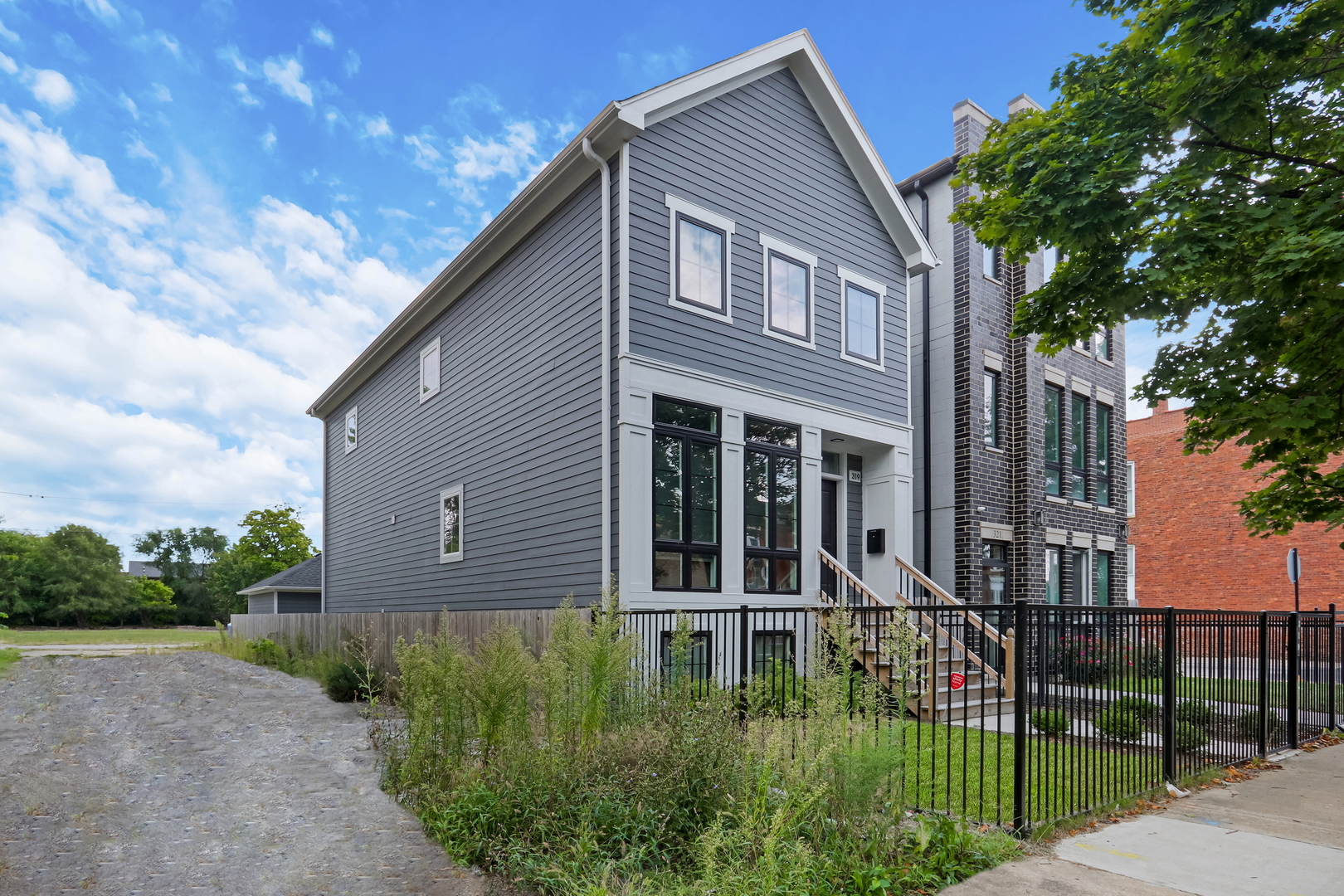 319 South Washtenaw Ave  