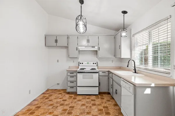 $399,000 | 2016 Zeeland Court, Modesto, CA 95356