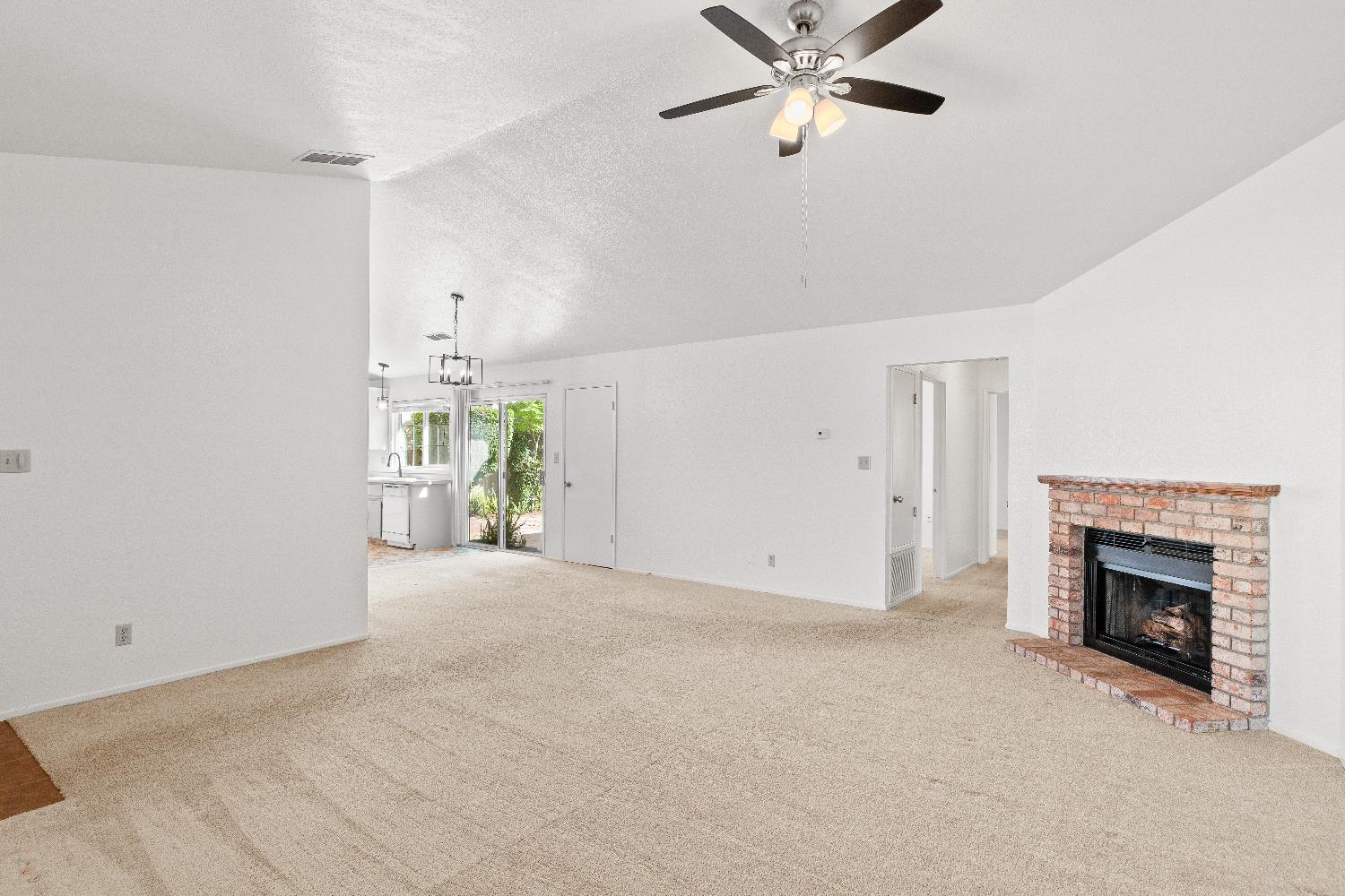 2016 Zeeland Court Modesto, CA 95356 - Photo 8 of 27