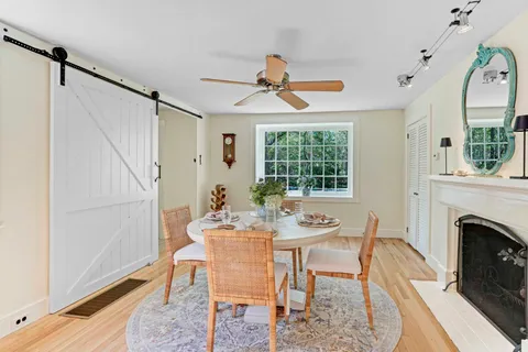 $2,150,000 | 17 Oakdale Drive, Edgartown, MA 02539