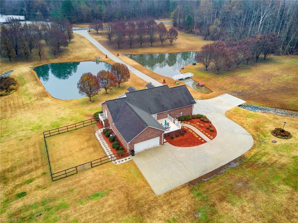 5785 Old Poole Road Archdale, NC 27263 - Photo 5 of 30 Gallery Image 5