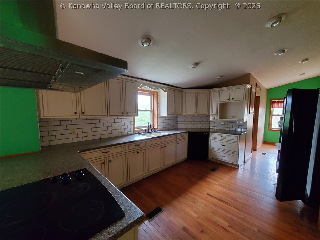 2383 Fisher Ridge Road Kenna, WV 25248 - Photo 7 of 21 Gallery Image 7