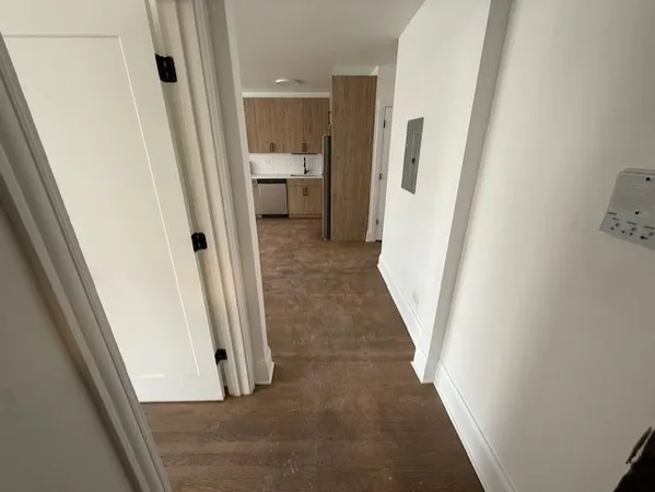$2,195 | 6308 North Artesian Avenue, Unit 1, Chicago, IL 60659