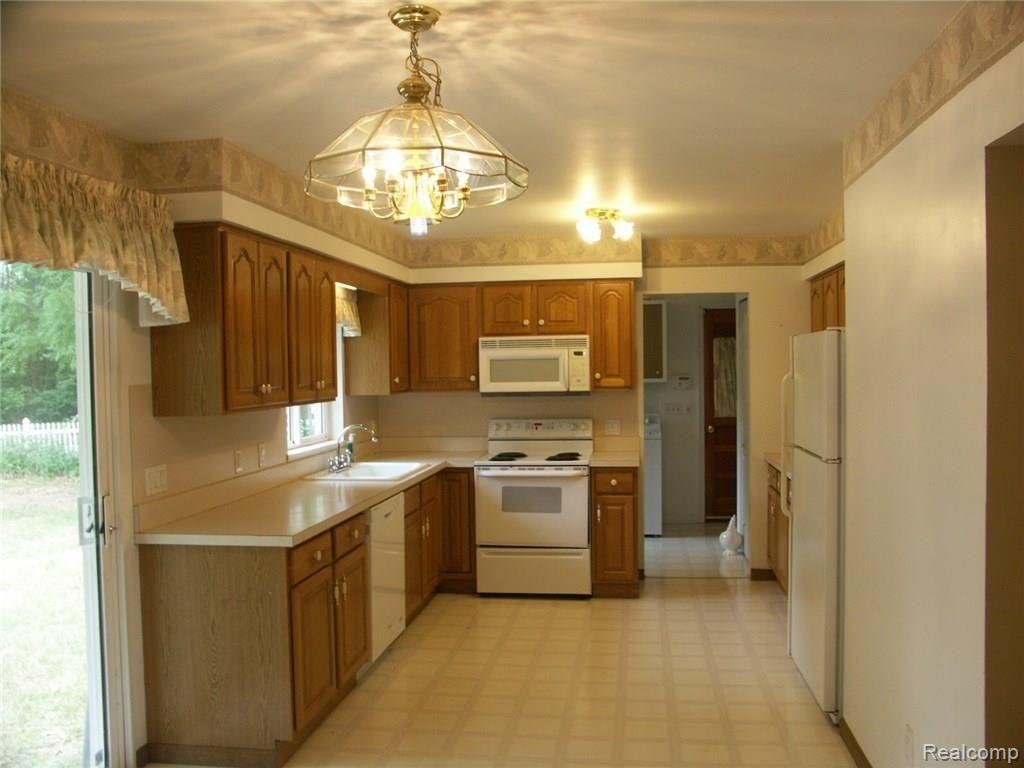 2709 Riverside Drive Port Huron, MI 48060 - Photo 7 of 26 2018-07-16 20.56