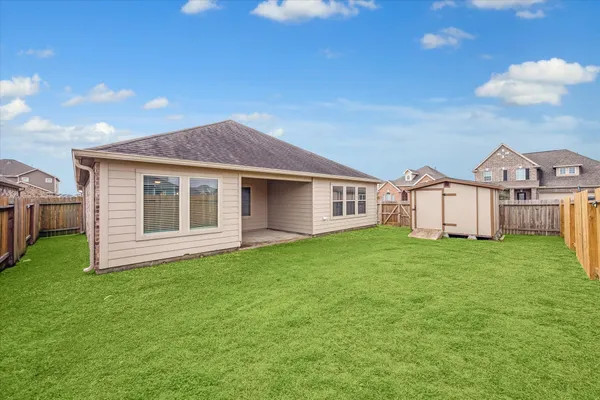 $2,525 | 5156 Echo Falls Drive, Alvin, TX 77511