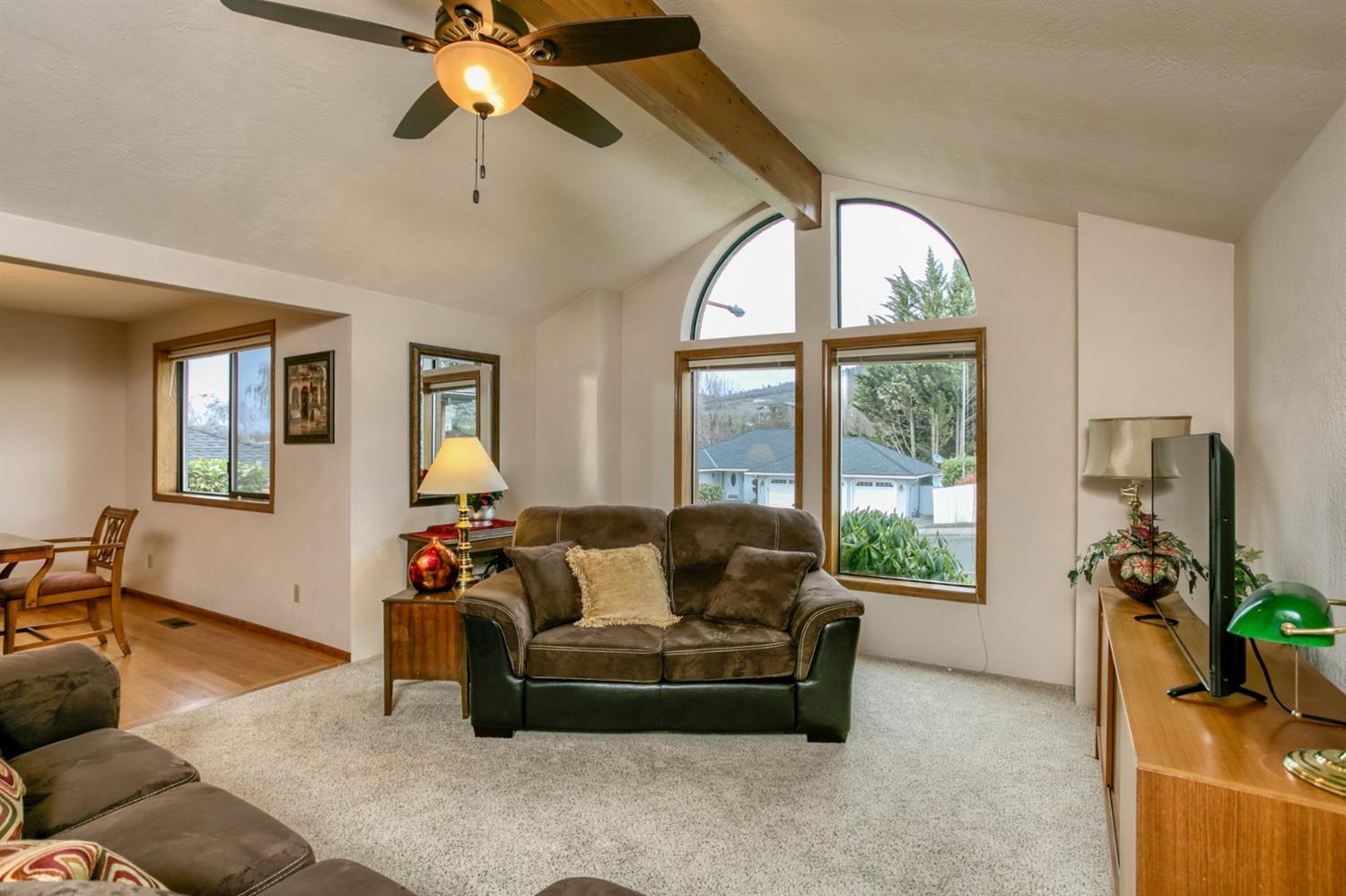 4328 Innsbruck Ridge Medford, OR 97504 - Photo 9 of 30 Additional Photo