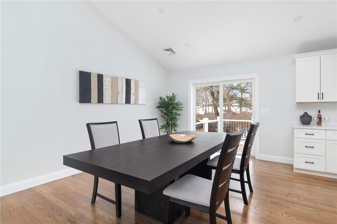 101 Baycliff Drive Warwick, RI 02818 - Photo 11 of 38 Dining Area