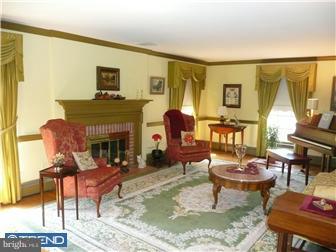 220 Cowpath Road Souderton, PA 18964 - Photo 2 of 12 Living Room