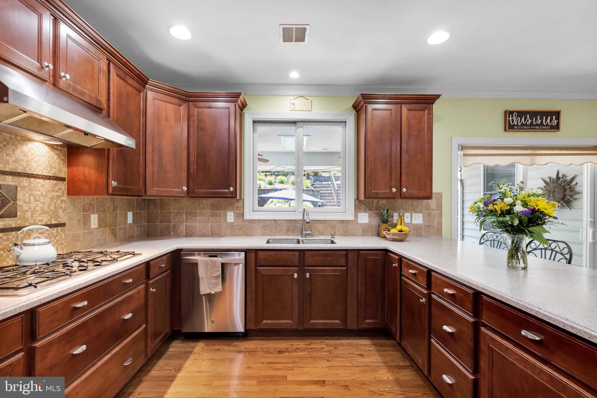 2760 Valley View Road Hellertown, PA 18055 - Photo 15 of 80