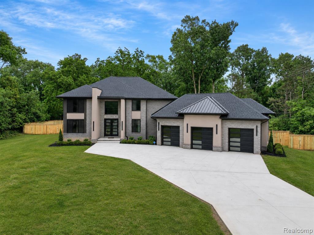 31130 Lahser Road Beverly Hills, MI 48025 - Photo 1 of 50