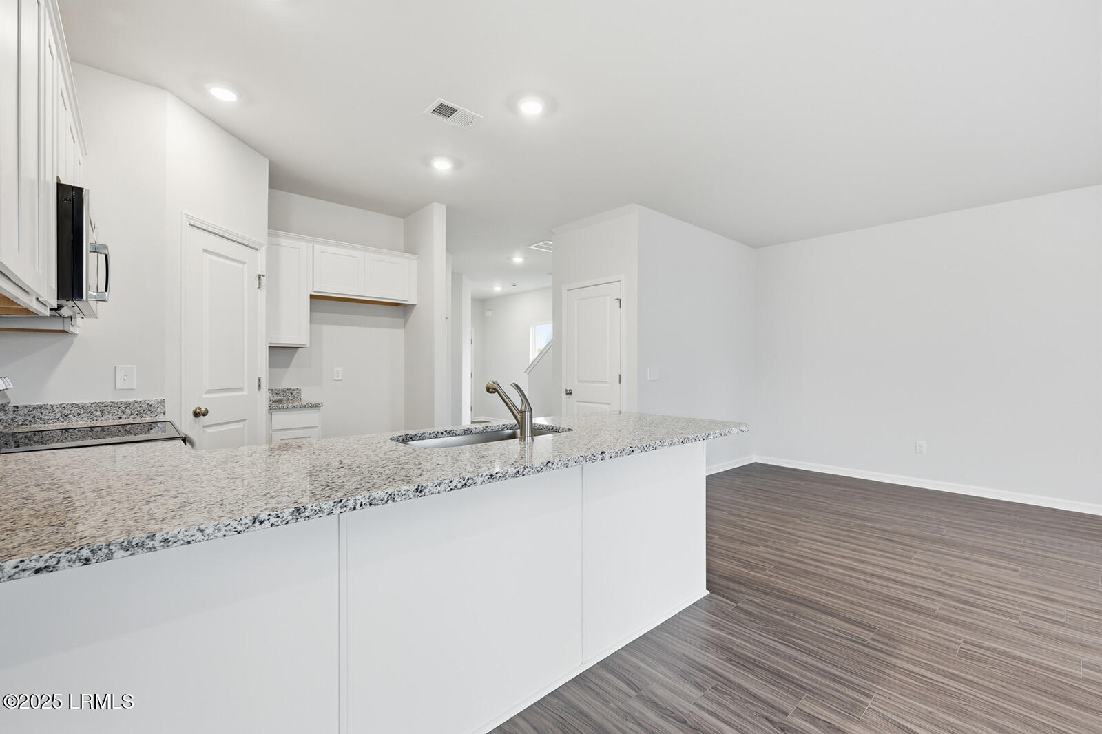 19 Landing Road Ridgeland, SC 29936 - Photo 8 of 23 Eat In Space