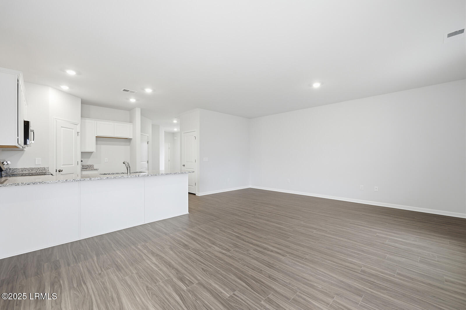 19 Landing Road Ridgeland, SC 29936 - Photo 9 of 23 Eat In Space