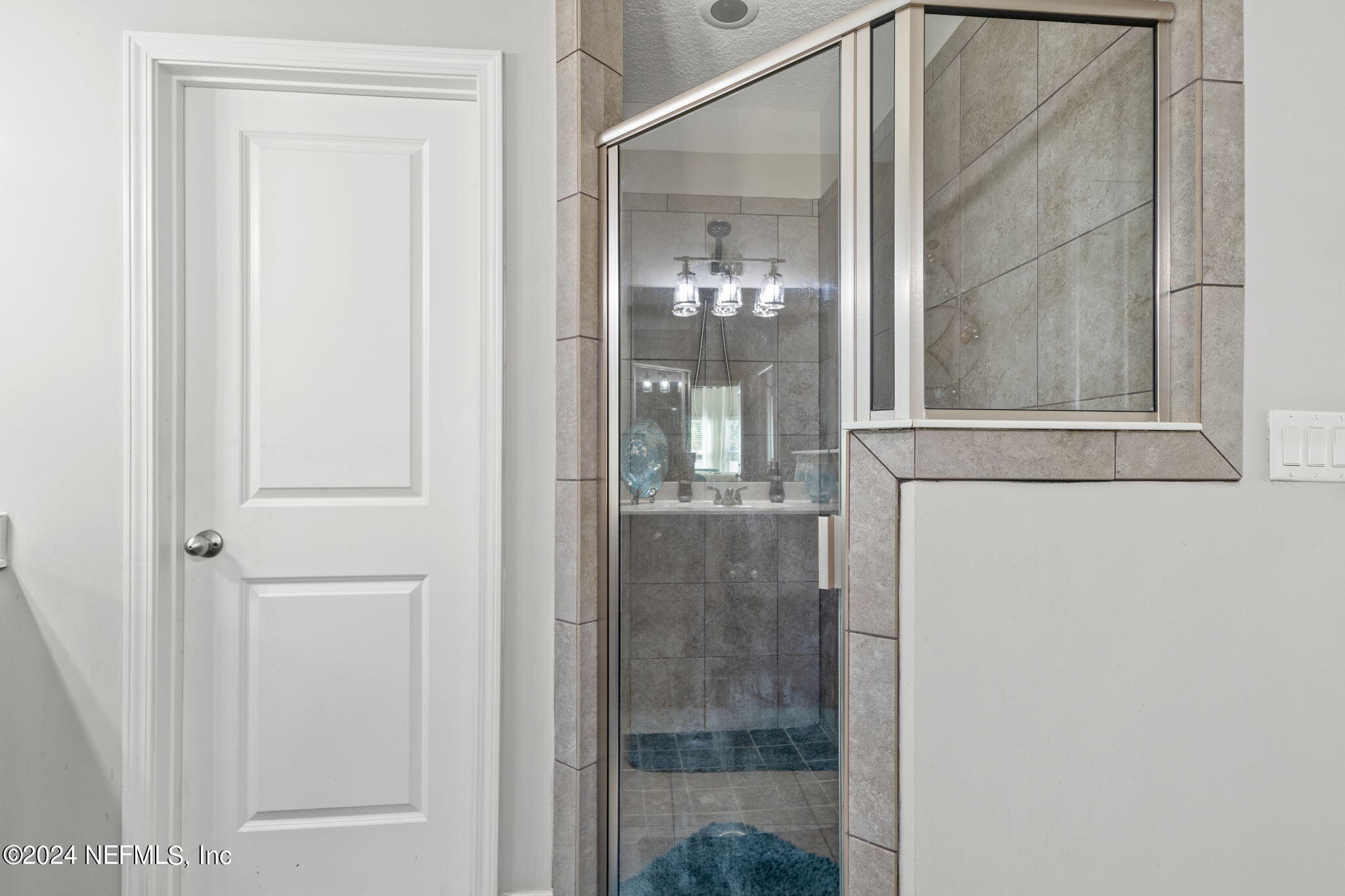 4459 Quail Hollow Road Orange Park, FL 32065 - Photo 20 of 37 view of a small space