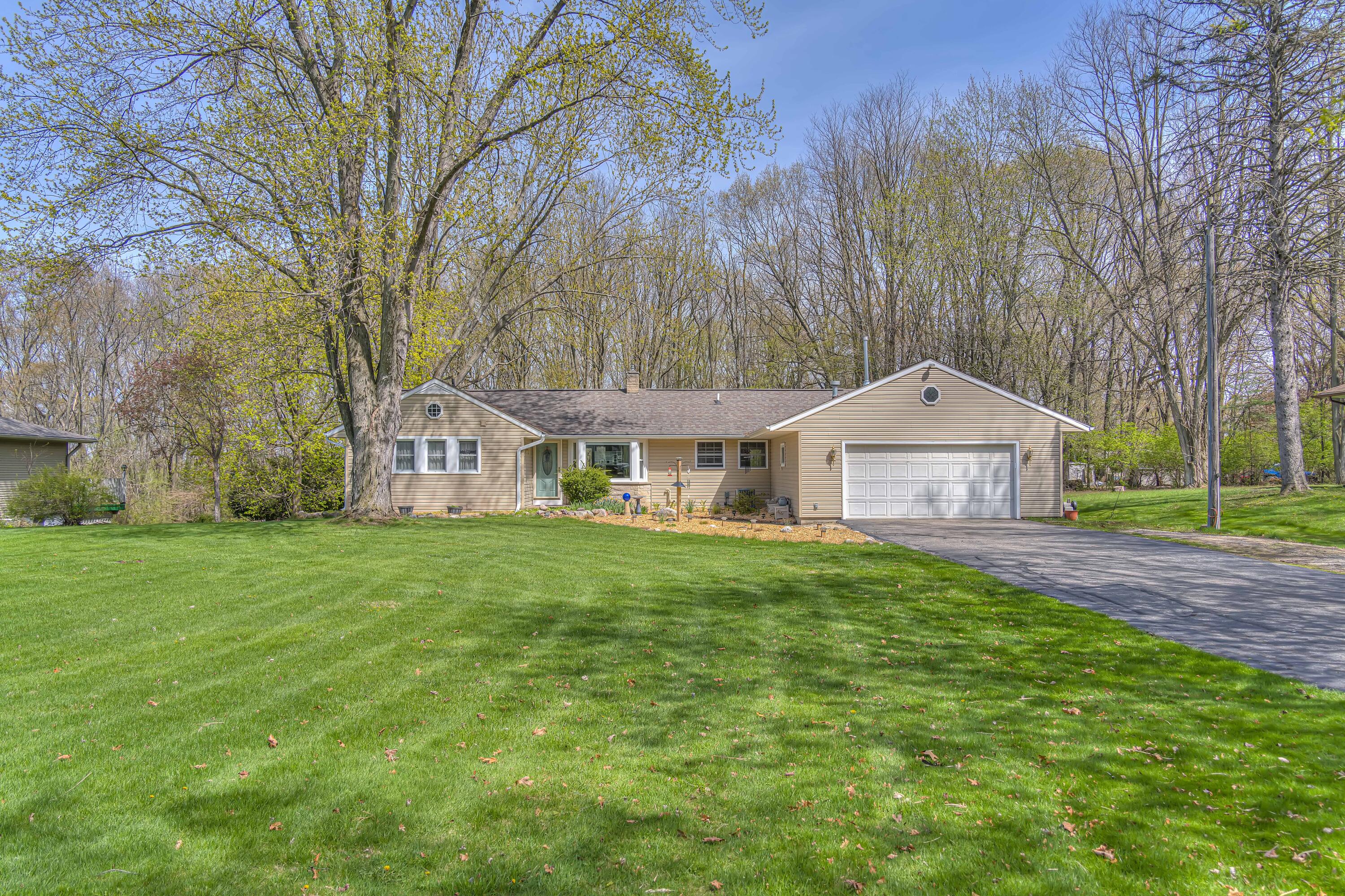 3405 Pine Ridge Drive Jackson, MI 49201 - Photo 26 of 46 3405 Pine Ridge 04