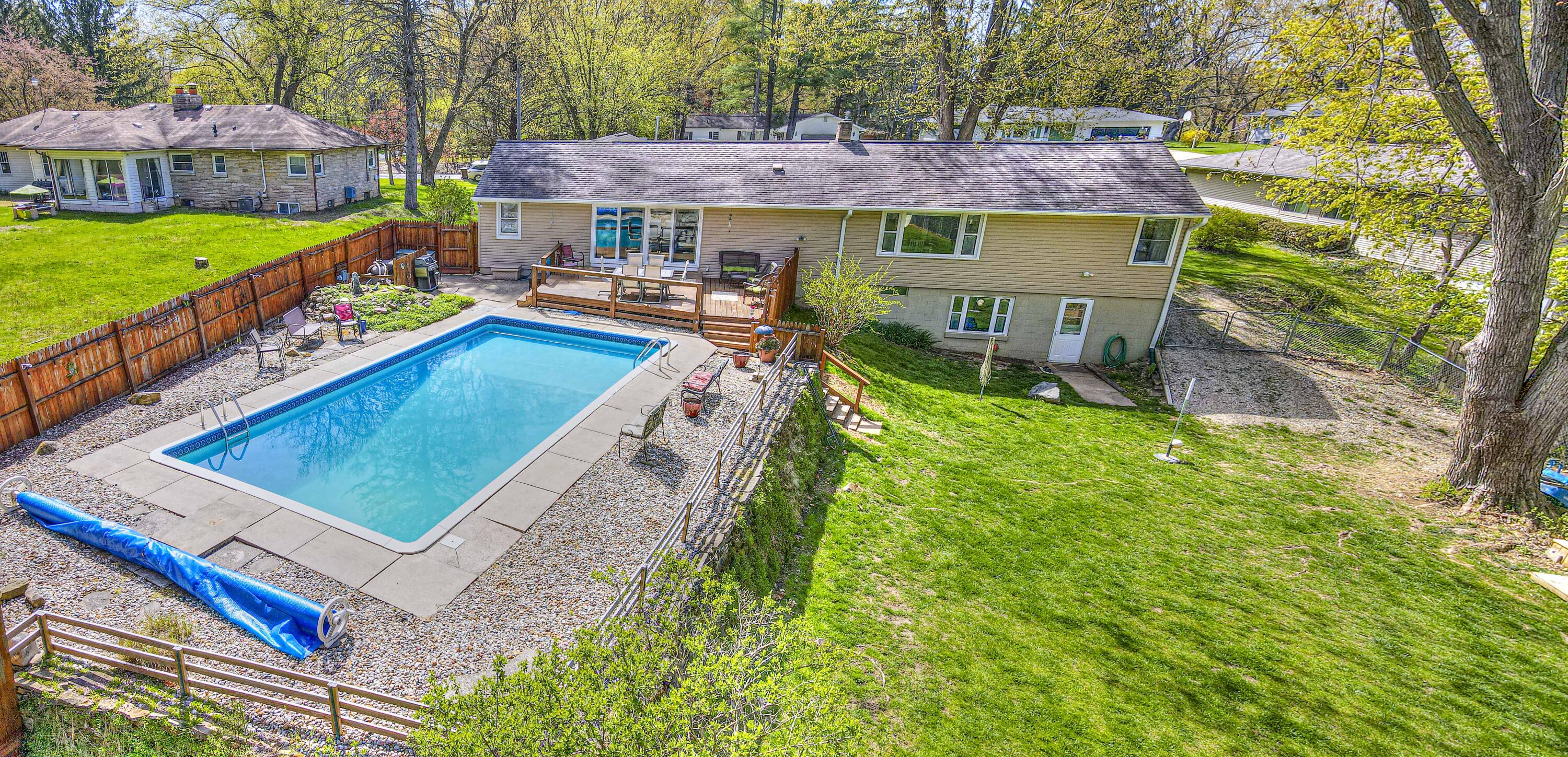 3405 Pine Ridge Drive Jackson, MI 49201 - Photo 3 of 46 3405 Pine Ridge 10