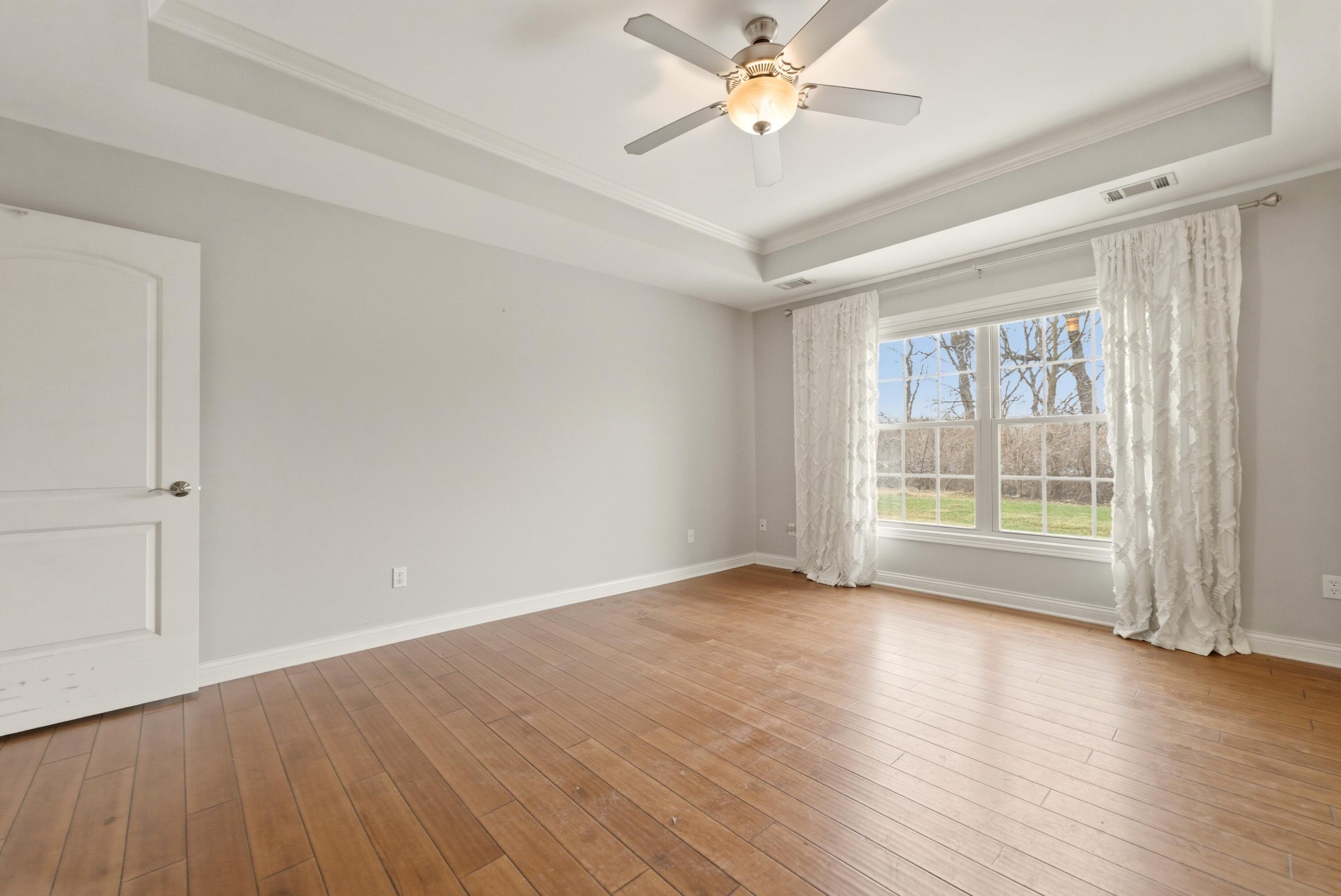 862 Veterans Lane Crown Point, IN 46307 - Photo 17 of 27 3000x2005