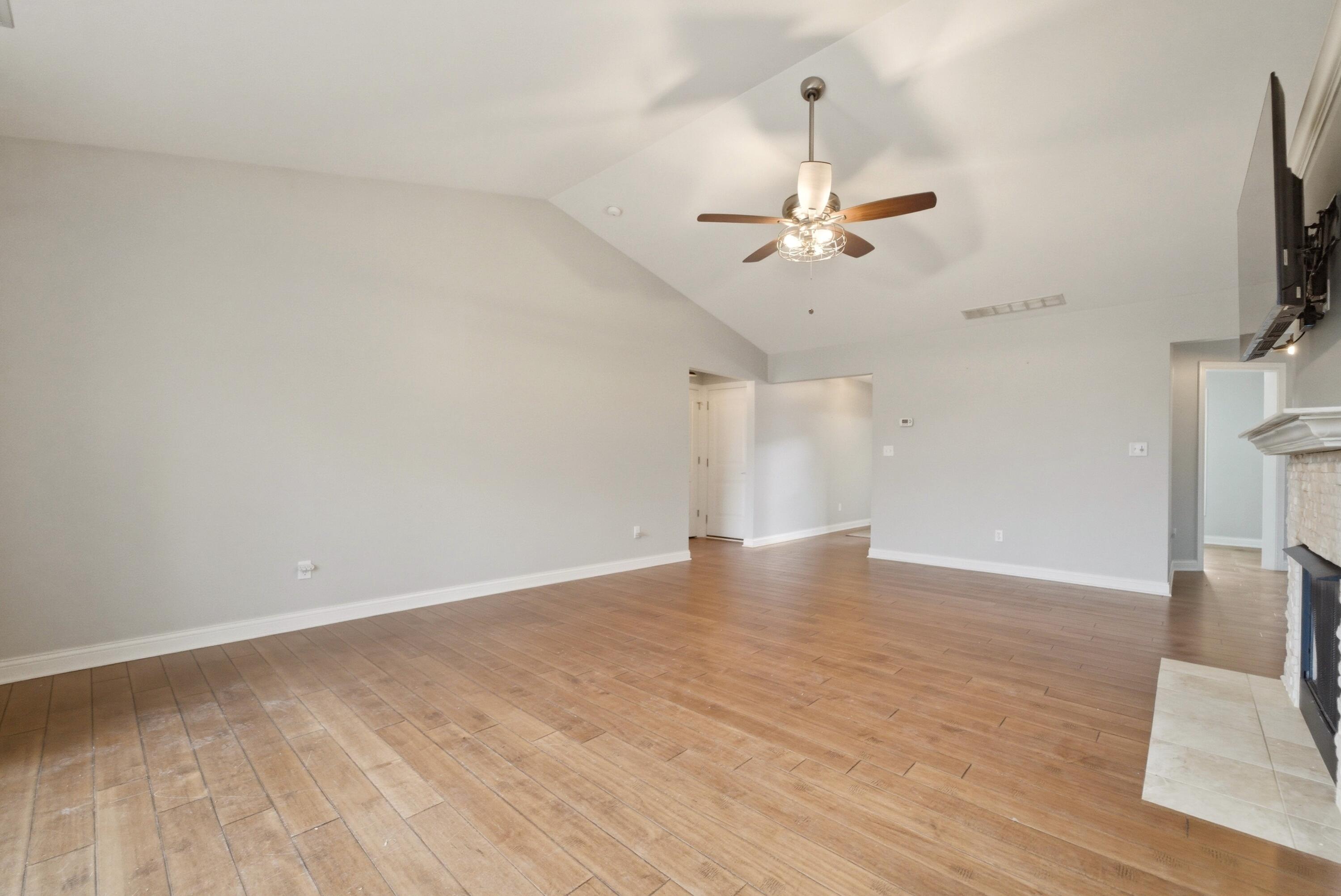 862 Veterans Lane Crown Point, IN 46307 - Photo 6 of 27 3000x2005