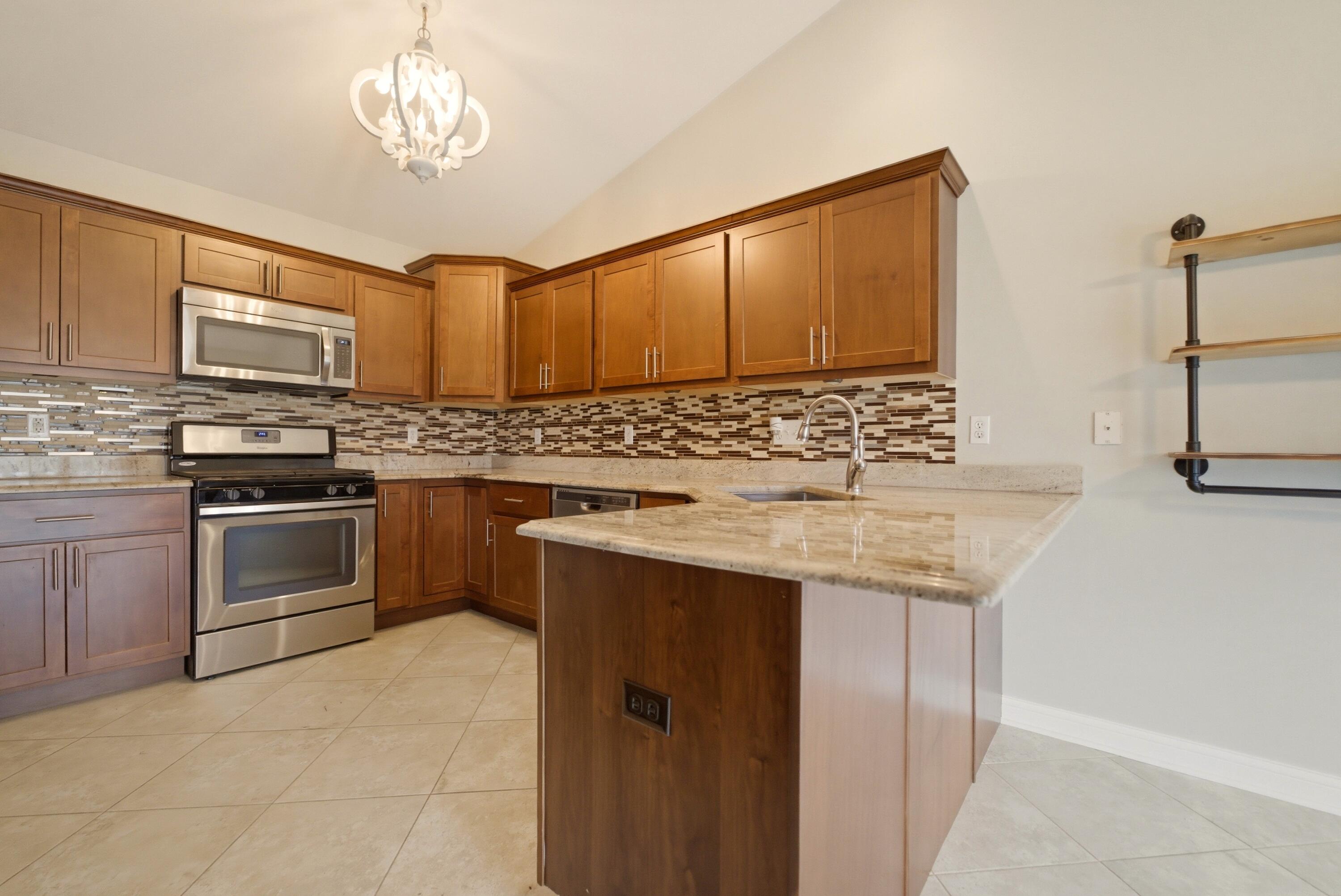 862 Veterans Lane Crown Point, IN 46307 - Photo 8 of 27 3000x2005