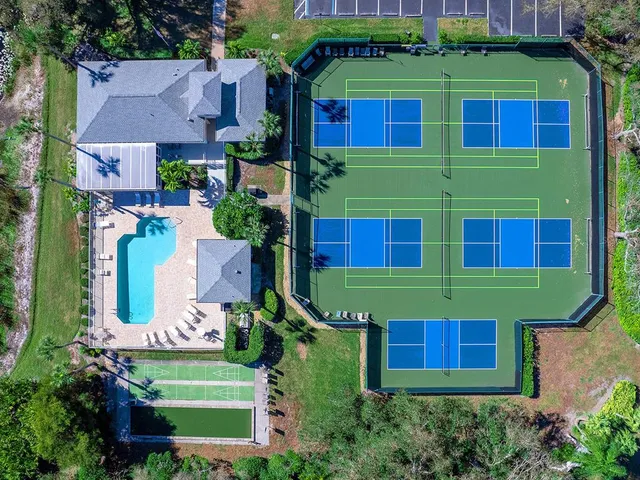 $399,000 | 337 Sunset Lake Boulevard, Unit 337, Venice, FL 34292