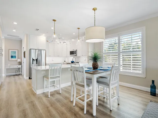 $399,000 | 337 Sunset Lake Boulevard, Unit 337, Venice, FL 34292