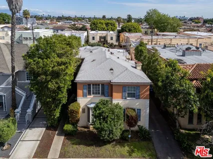 $1,850,000 | 428 North Genesee Avenue, Los Angeles, CA 90036