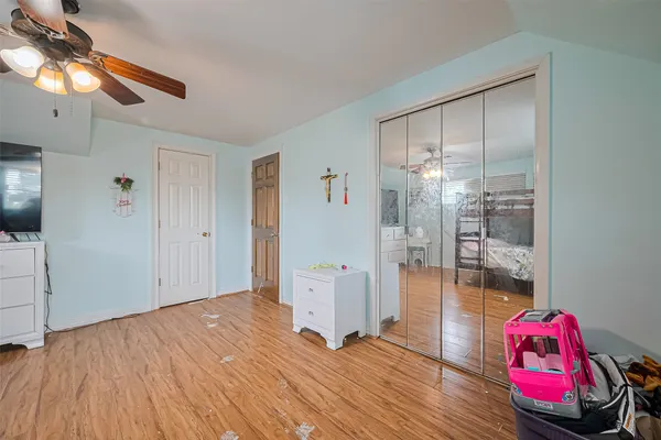 a view of livingroom with furniture and wooden floor