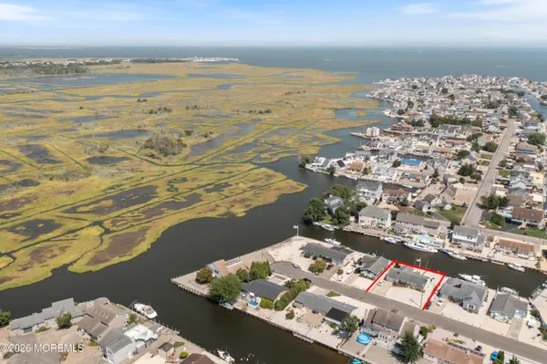 $749,000 | 715 Richmond Drive, Forked River, NJ 08731