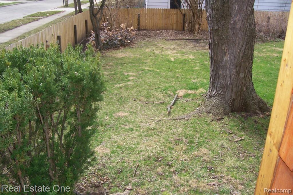 339 Oak Street Rochester, MI 48307 - Photo 4 of 8