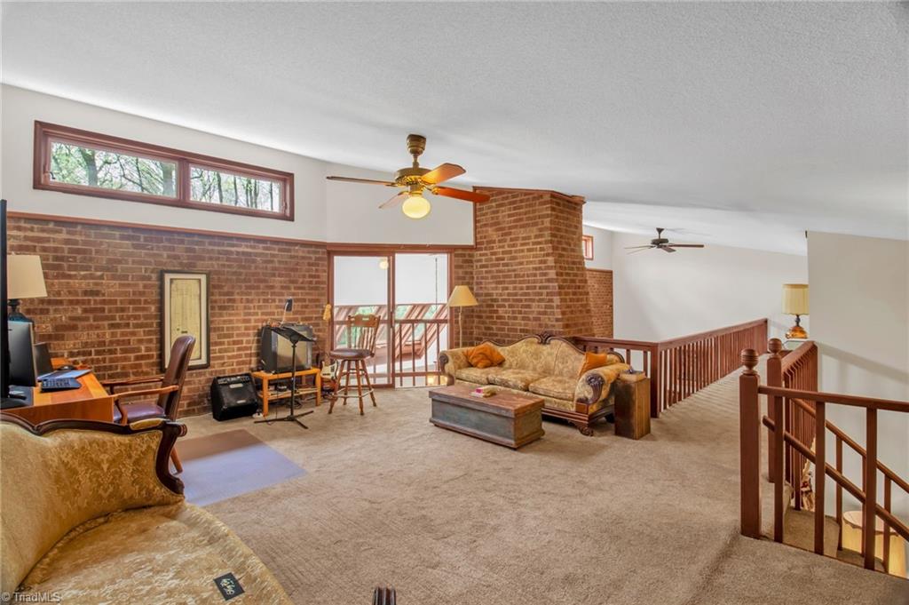 3742 Fieldview Road Pleasant Garden, NC 27313 - Photo 14 of 29 Loft