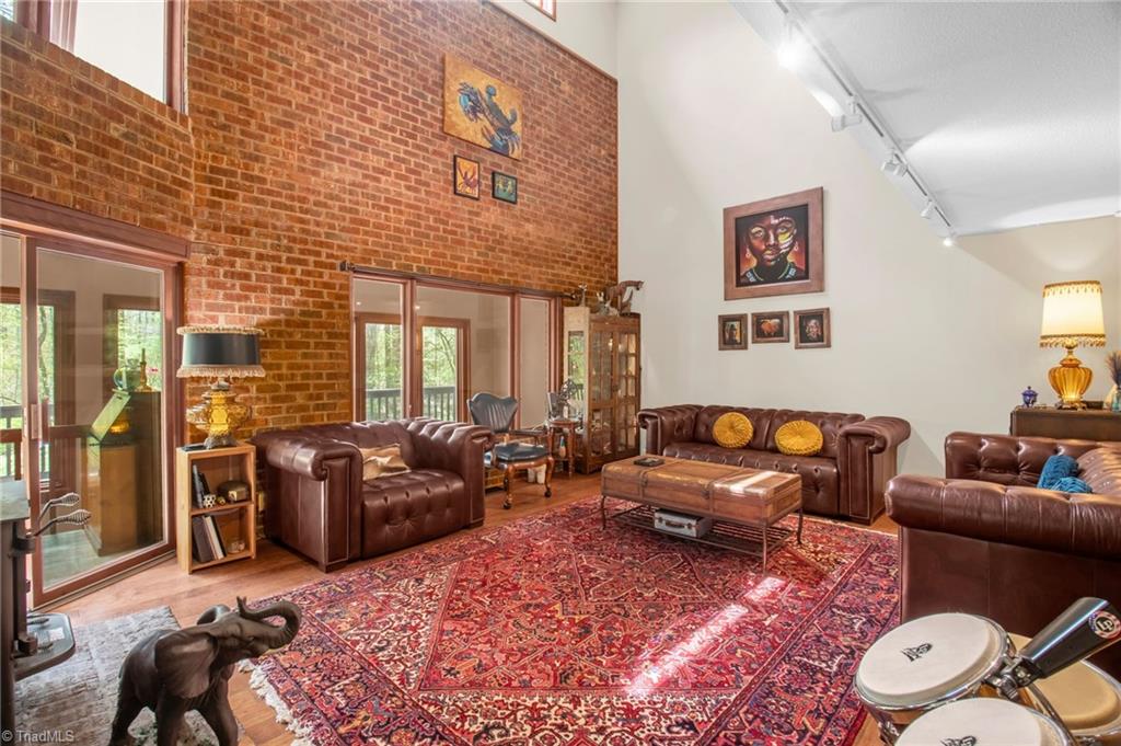 3742 Fieldview Road Pleasant Garden, NC 27313 - Photo 3 of 29 Living Room